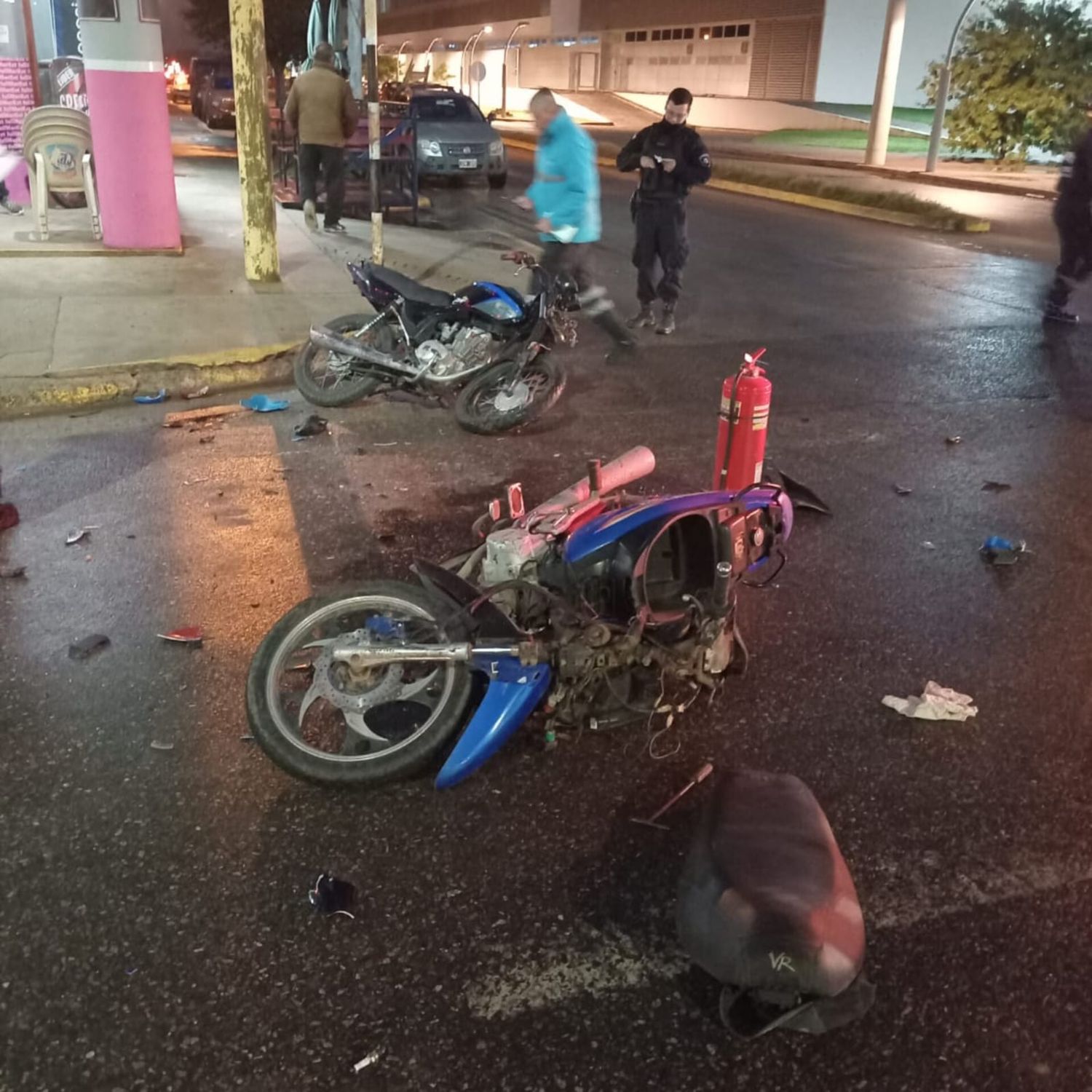 Hace menos de un mes, un hombre de 50 años perdió la vida por un choque entre motos en el mismo lugar.
