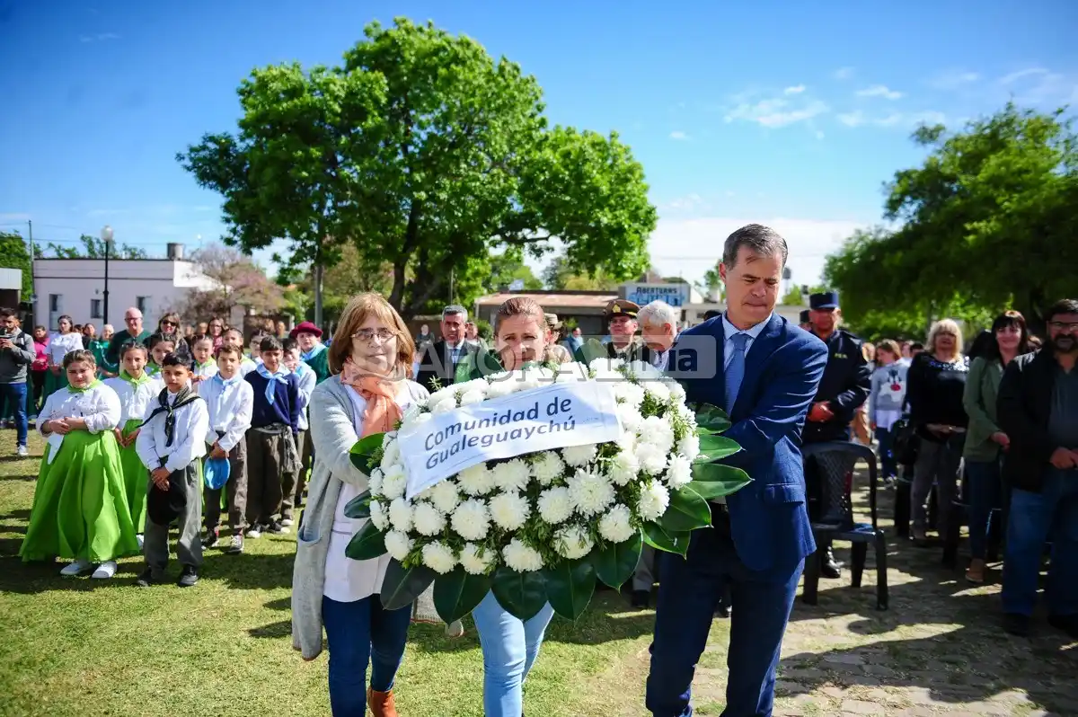Con un acto en la plaza de los Antepasados comenzó el festejo por los 240 años de Gualeguaychú