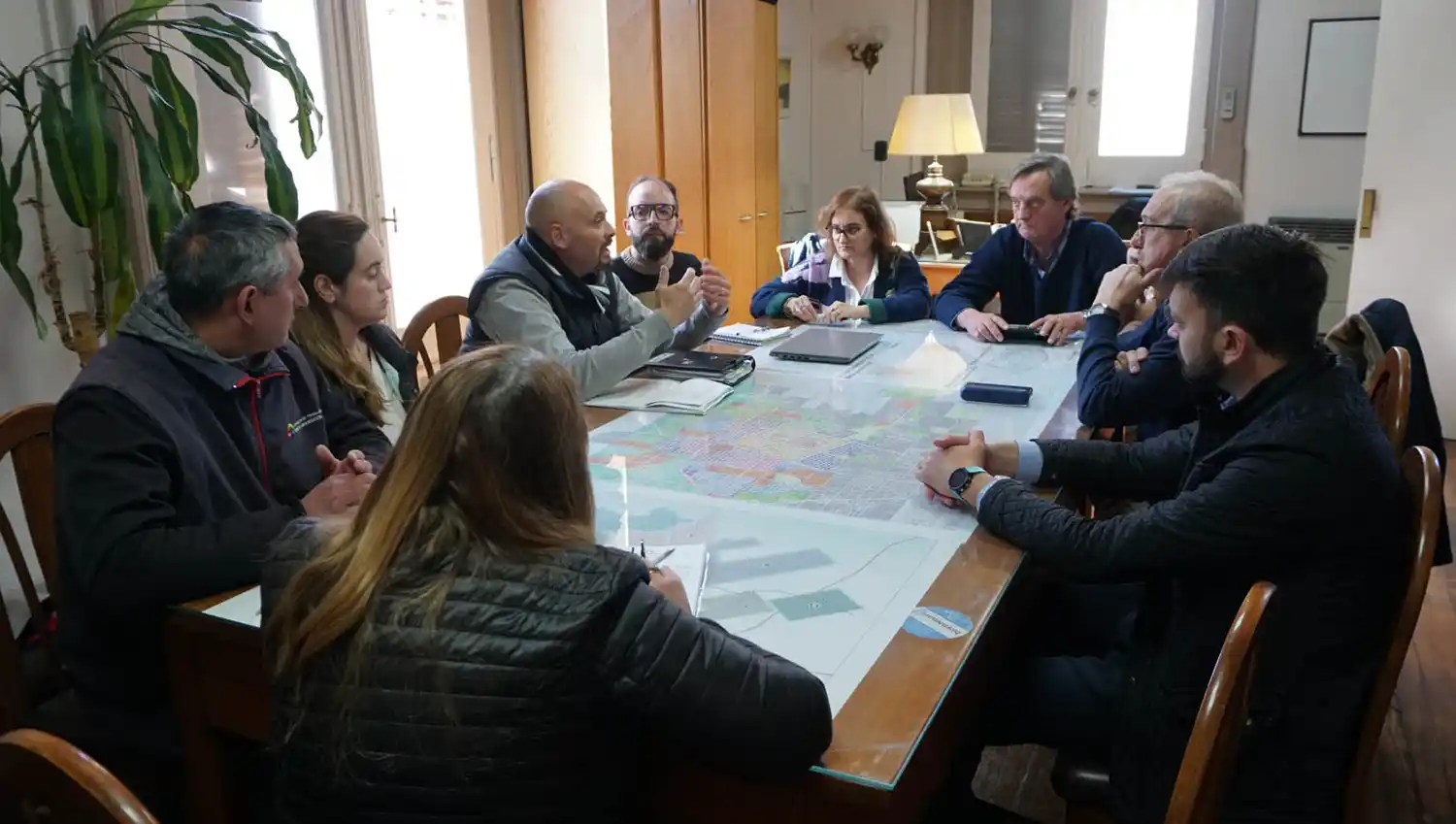 El presidente de la cooperativa Nuevo Amanecer se reunió con concejales y recibió su apoyo