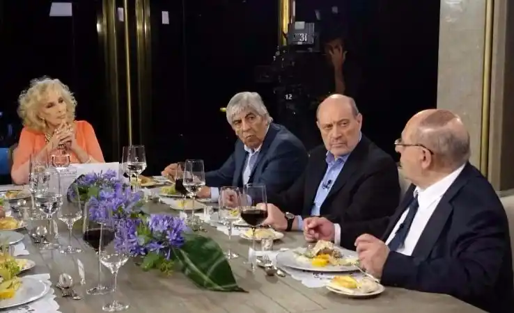 Intendente Arroyo se sentó en la mesa de Mirtha Legrand 