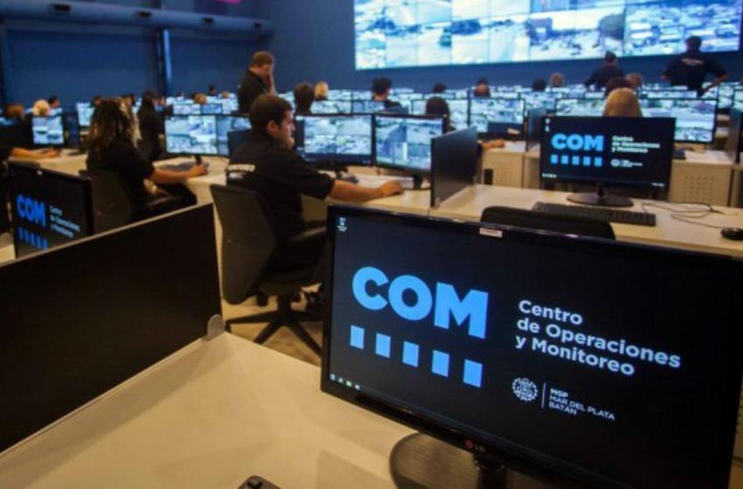 Fijaron 5 corredores para el sistema de multas con cámaras del COM