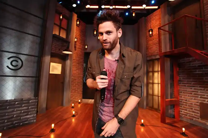 Federico Cyrulnik llega con su #TipicoDePitbull