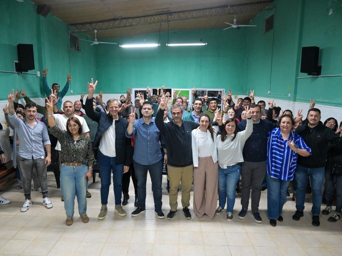Bahl, Michel y Arévalo reunieron a la militancia en Feliciano