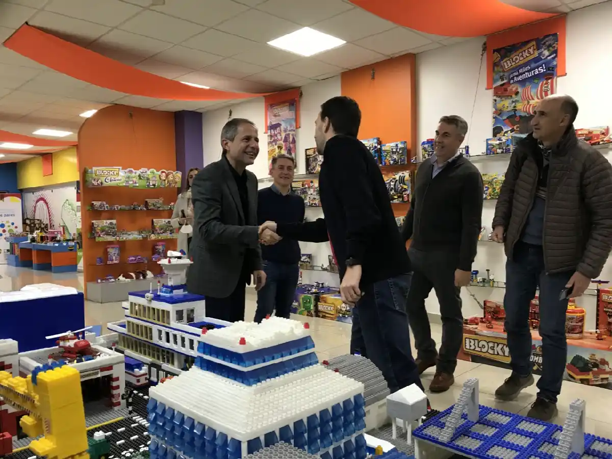 Rasti proveerá a la Tecnoteca de kits tecnológicos de robótica educativa 