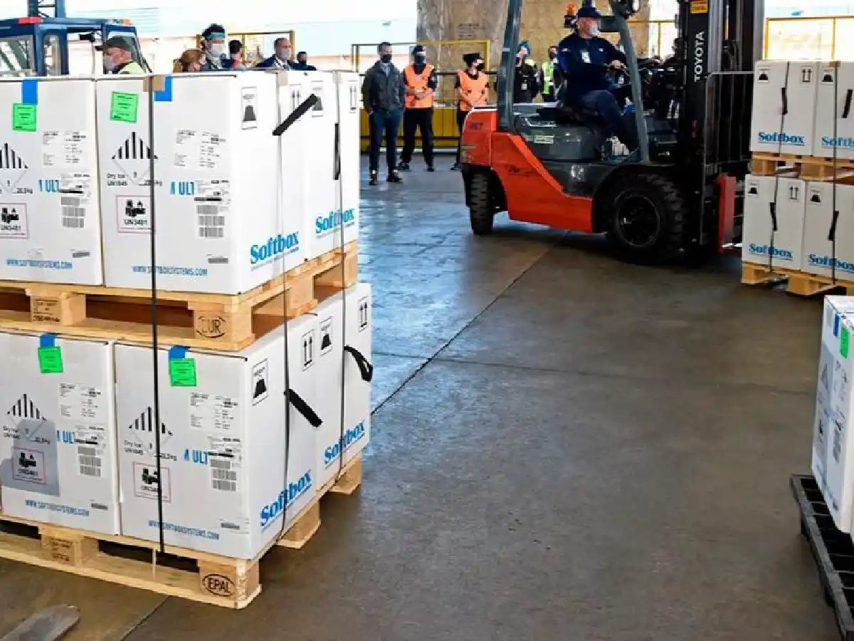 Coronavirus: llegaron a Córdoba dosis de Pfizer y Sputnik V componente 2