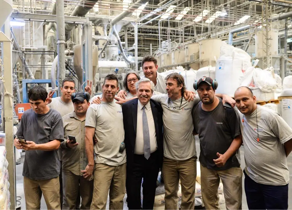 Tres de Febrero: El presidente recorrió una PyME en Pablo Podestá con la presencia de Valenzuela