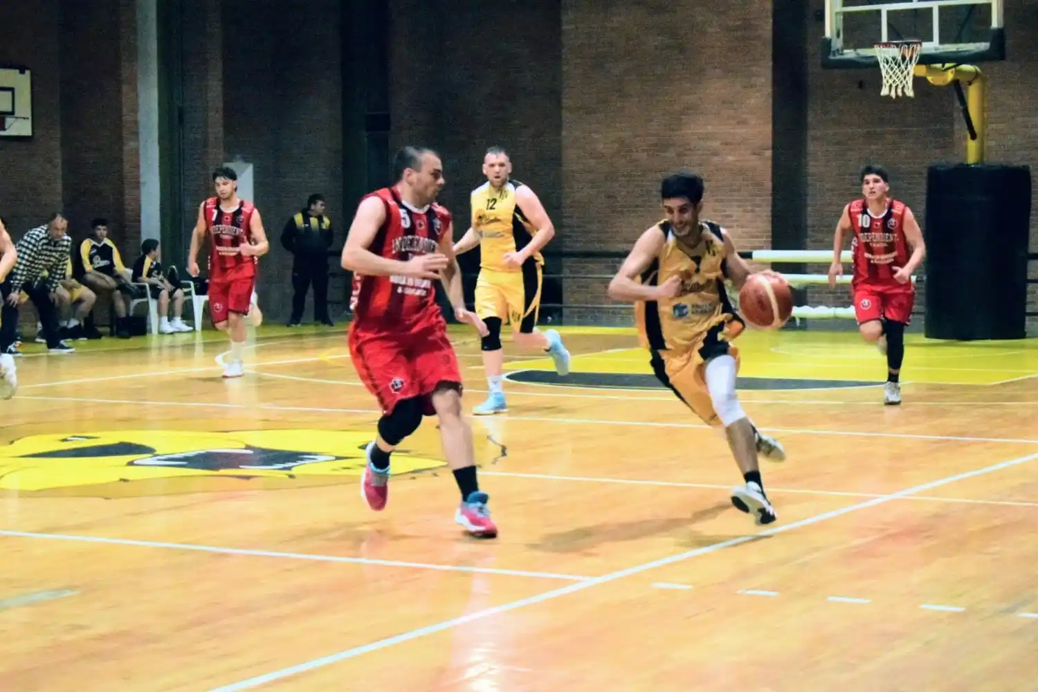 Joaquín Pasty, en defensa. (Foto de Lorena Santana).
