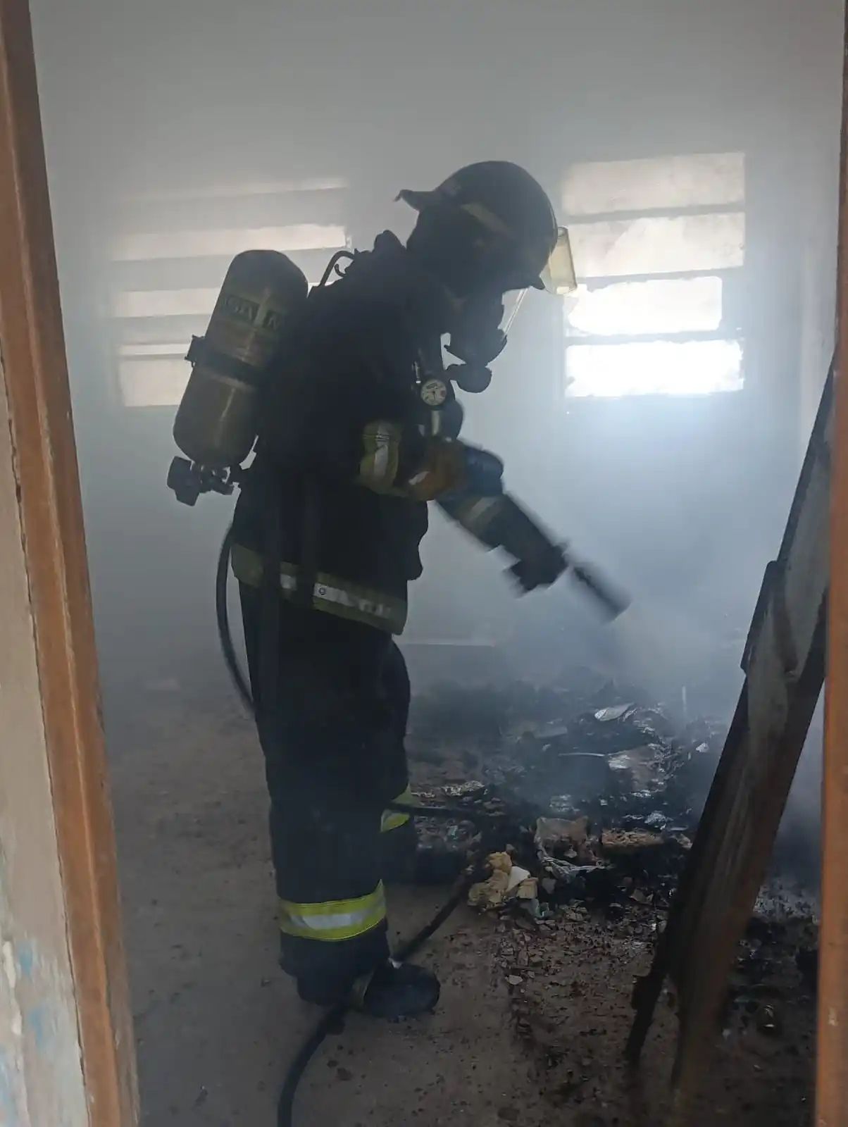 Incendio en una vivienda abandonada en Rafaela: - 2