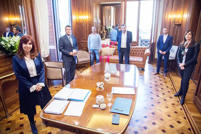 Vergonzoso: senadores y diputados se aumentaron el sueldo un 40%