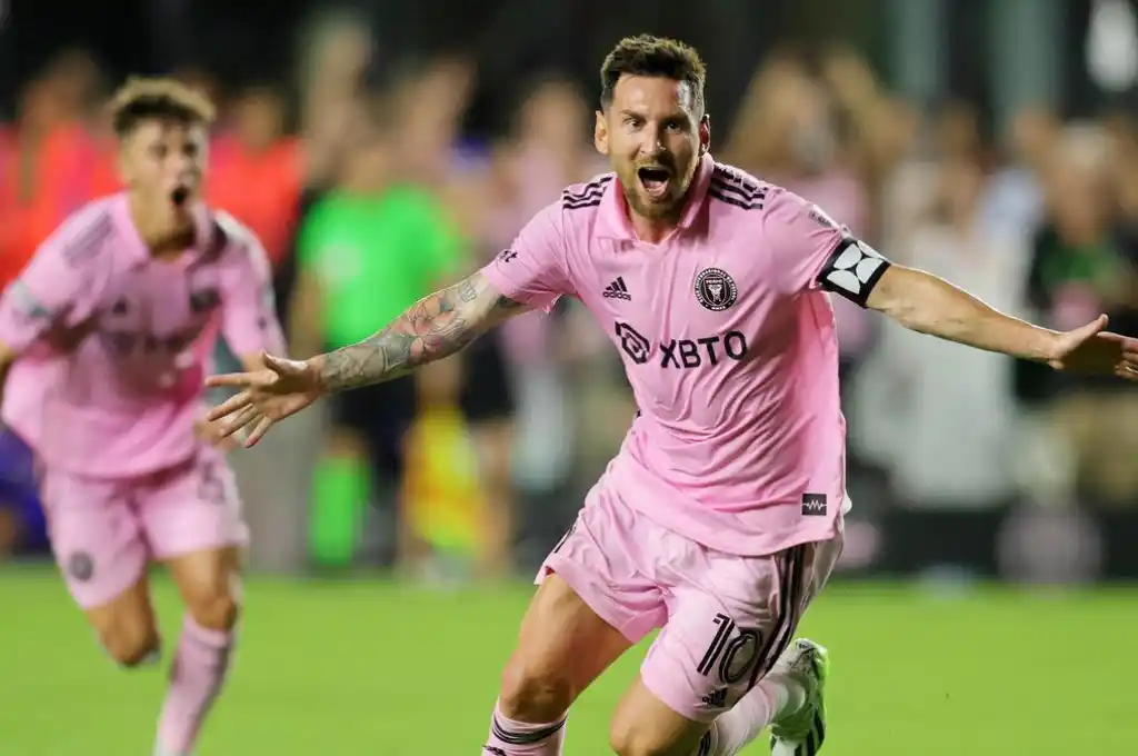 El encuentro se realizará en el estadio DRV PNK y lo podes ver por la aplicación Apple TV