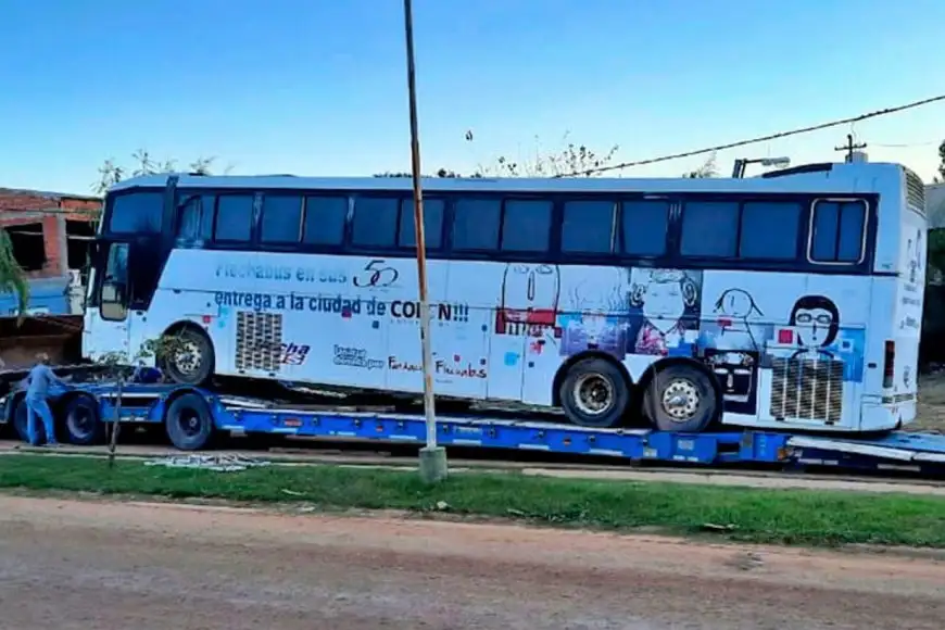 ¿Qué pasó con los micros donados por Flechabus a tres municipios?