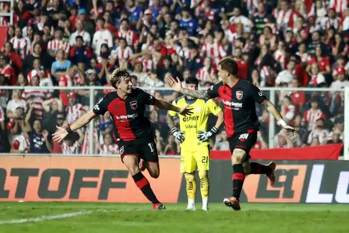 Newell’s sigue levantando en el Torneo Apertura.