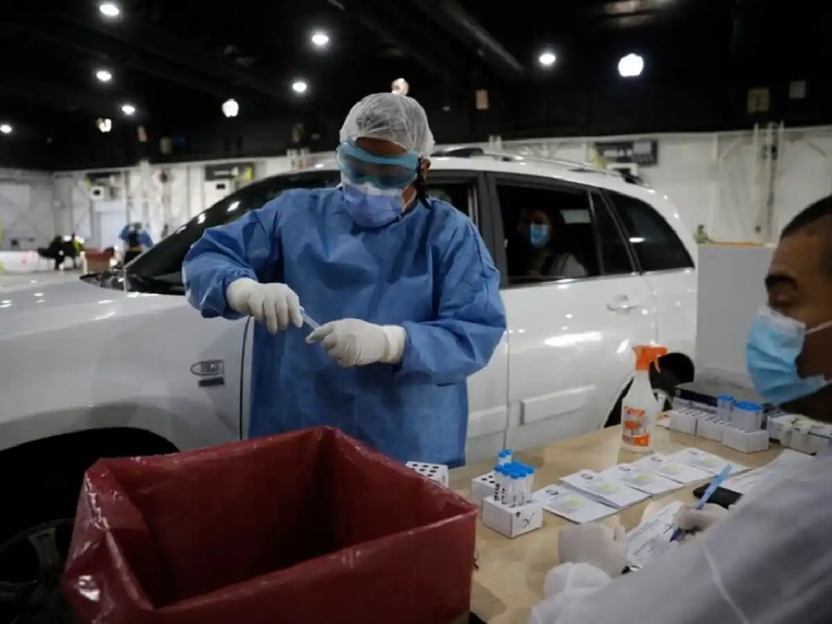 Informaron 6.141 contagios y 158 muertes en el país