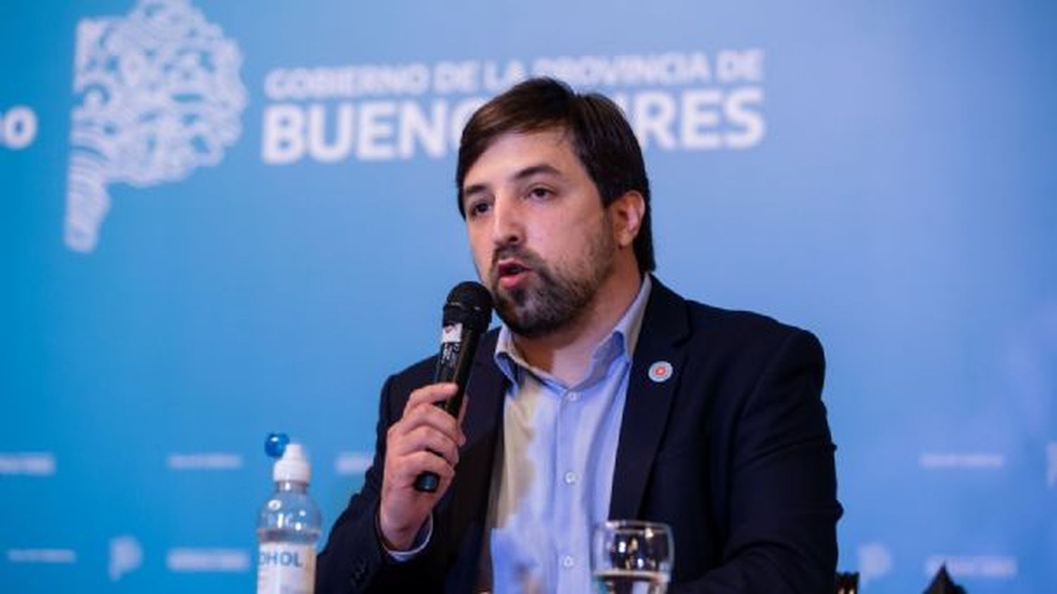 Kreplak: “Vacunaremos a 150 mil personas por día en la Provincia”, estimó el viceministro de salud