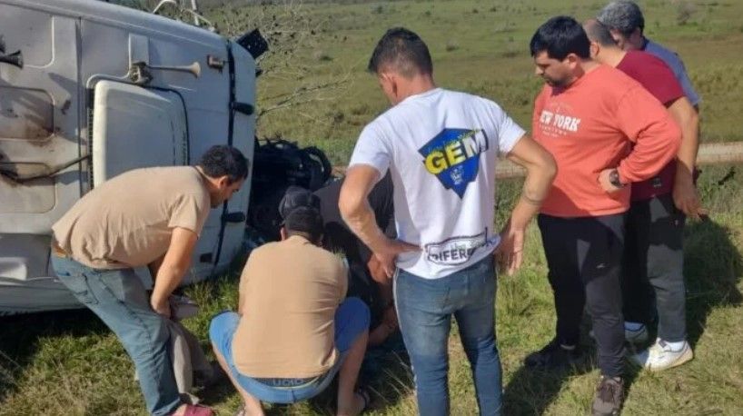 Inicialmente, se pensó que el chofer estaba bajo la influencia del alcohol o se había quedado dormido al volante. Sin embargo, se confirmó que sufrió un shock de hipoglucemia debido a que padece diabetes.
