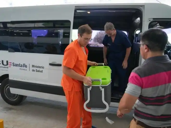 El primer vuelo tras la reapertura del Aeropuerto de Rosario permitió una múltiple ablación de órganos en el Heca