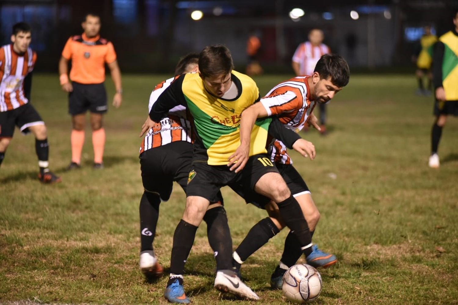 Se completó la fecha 12 del Oficial: ganaron Defensores y Unión del Suburbio