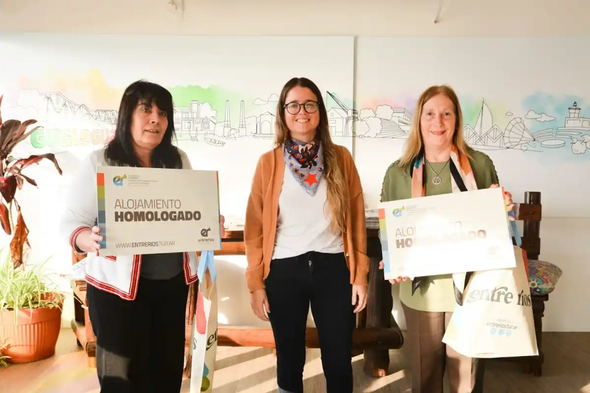 Entregaron homologaciones a alojamientos turísticos de la ciudad