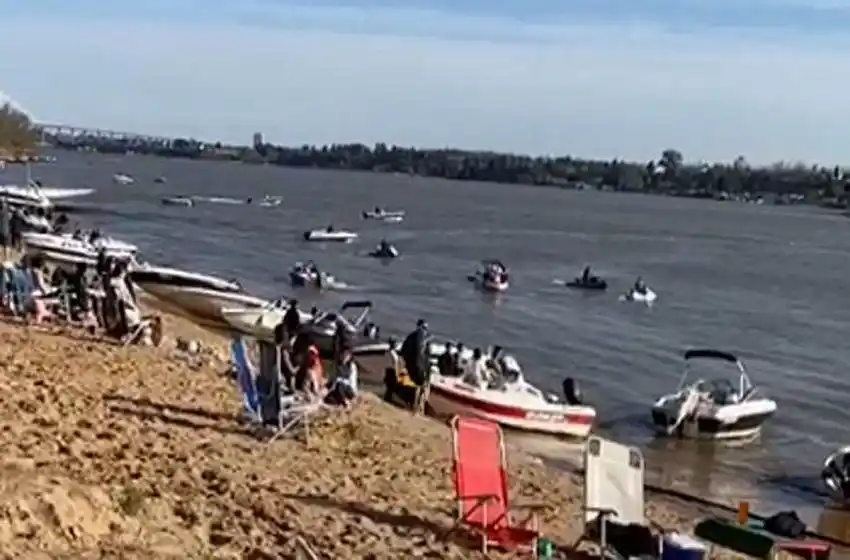 Tomaba sol en la isla y terminó con la pierna fracturada al ser arrollada por una moto de agua