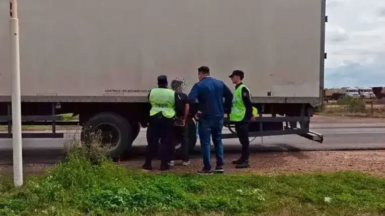 Joven entrerriana hallada en un camión: liberaron al chofer y revelaron cómo lograron encontrarla
