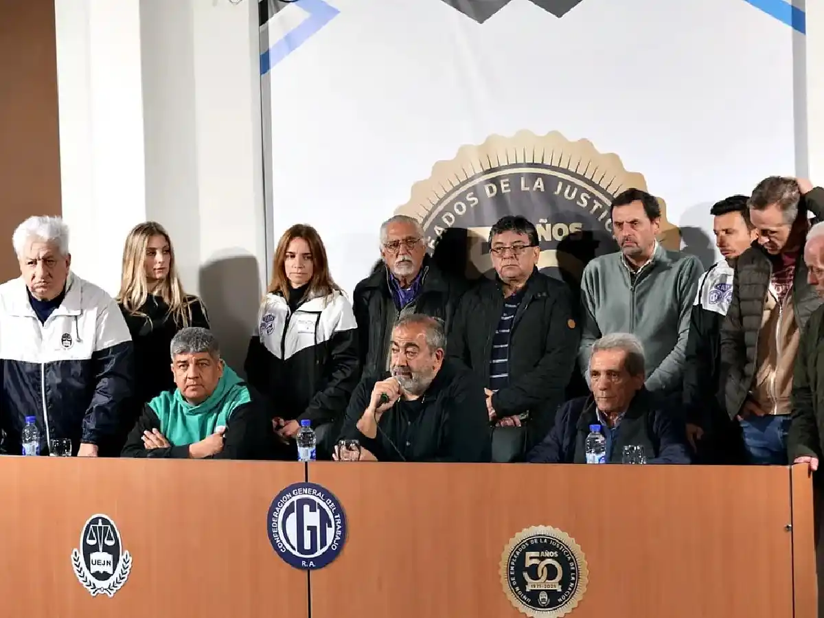 Sin acuerdo para un paro, la CGT declaró estado de alerta permanente