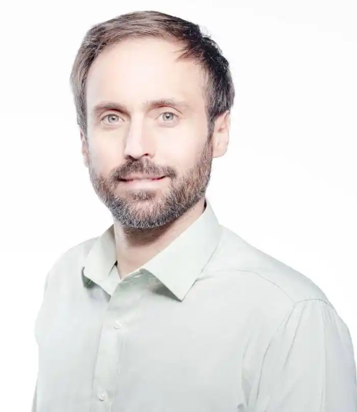  �SSomos la alternativa al  kirchnerismo y al macrismo⬝