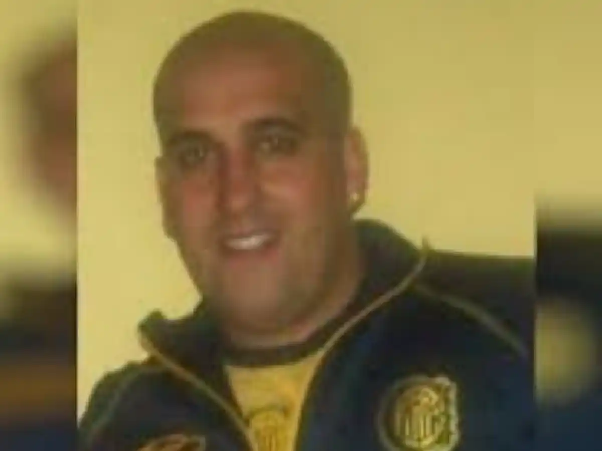 Ofrecen un millón de pesos por datos de un imputado de homicidio que fue liberado por error