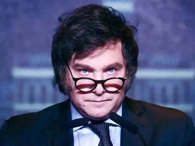 Hay 112 denuncias penales por el caso de
la criptomoneda promocionada por Milei