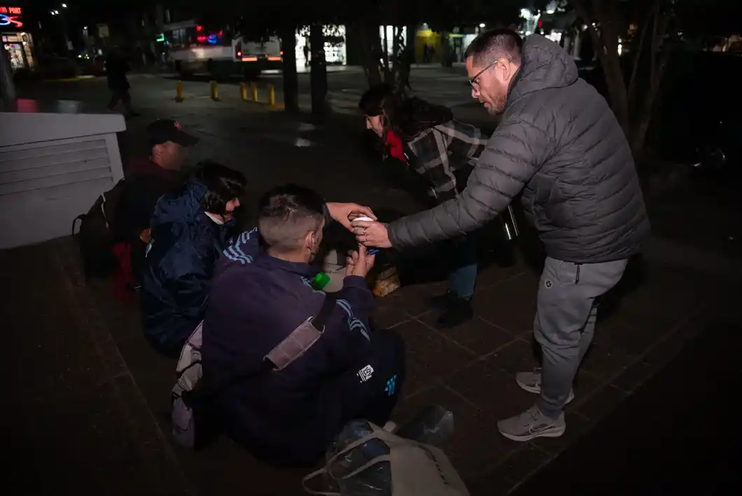 Operativo Frío 2026 en Almirante Brown: El Municipio comenzó a asistir a personas en situación de calle