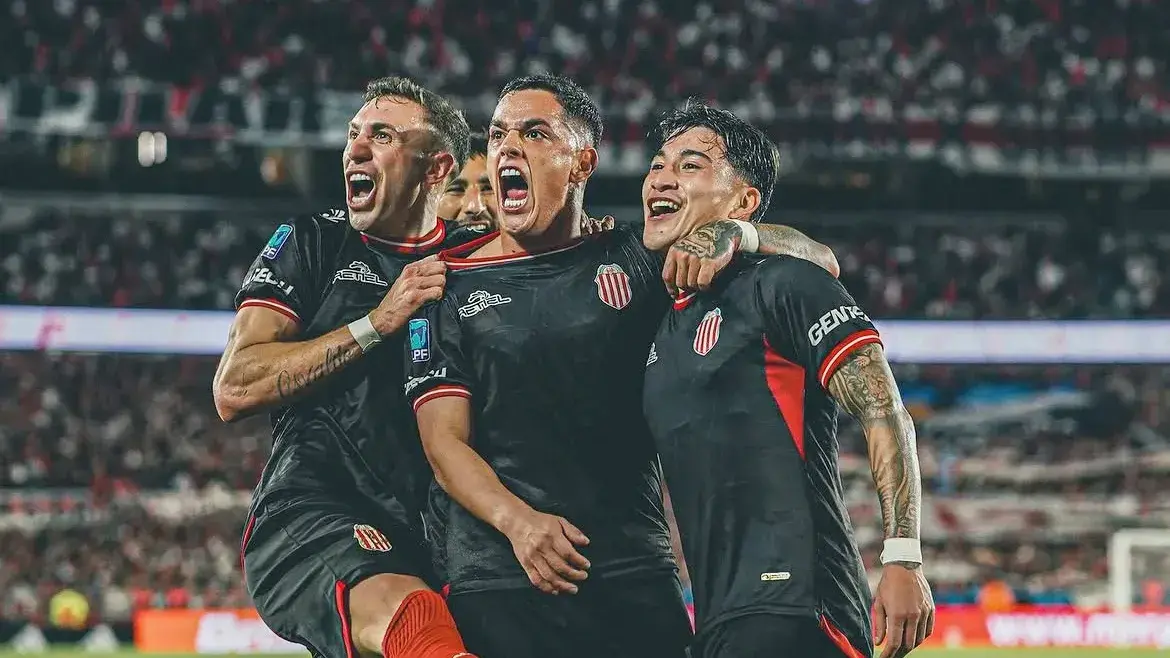 El festejo del Guapo tras el grito de Morales.