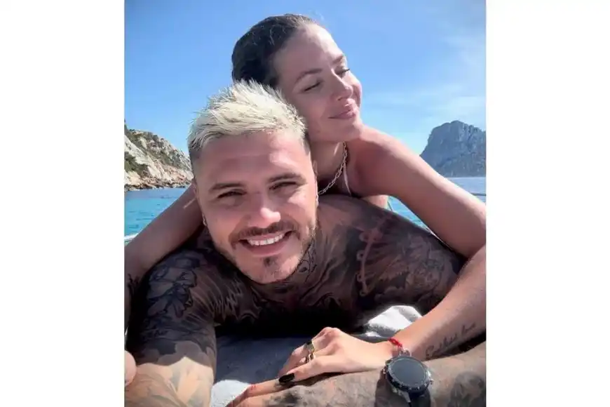 En medio de una escapada romántica a Ibiza. Crédito: @mauroicardi