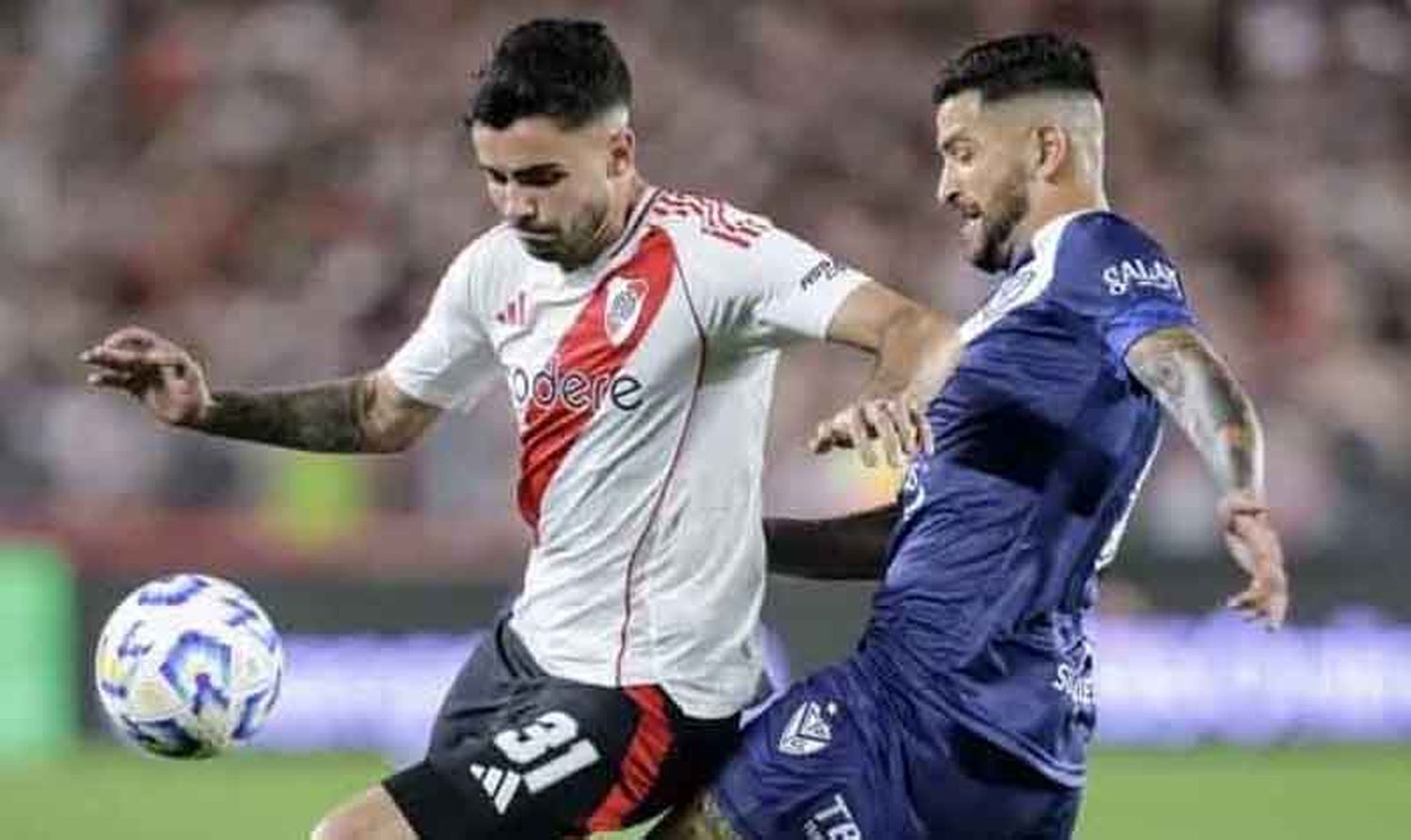 River y Vélez igualaron en el Monumental