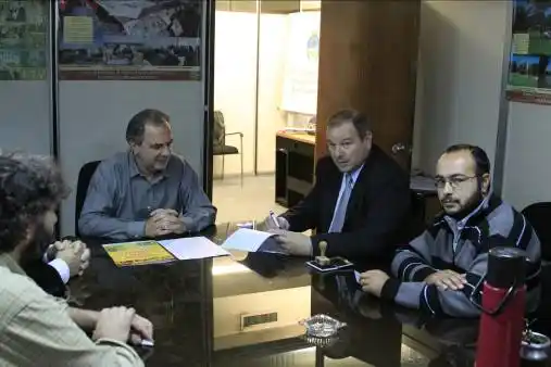 Acuerdo entre Intendentes y la Comisión Nacional de Tierras 