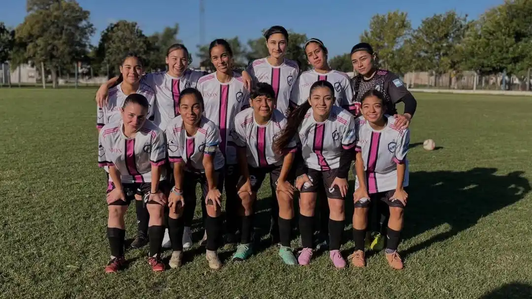 Las campeonas siguen firme en el torneo.