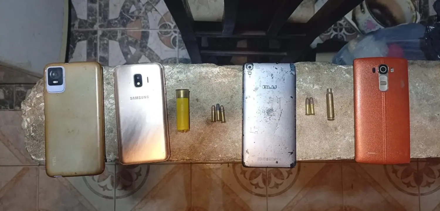 Amenazas calificadas: los Pumas secuestraron celulares y municiones durante un allanamiento