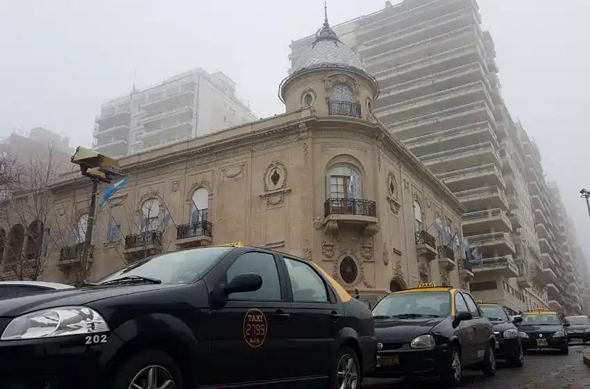 Se aprobó la suba de la tarifa de taxis y remises