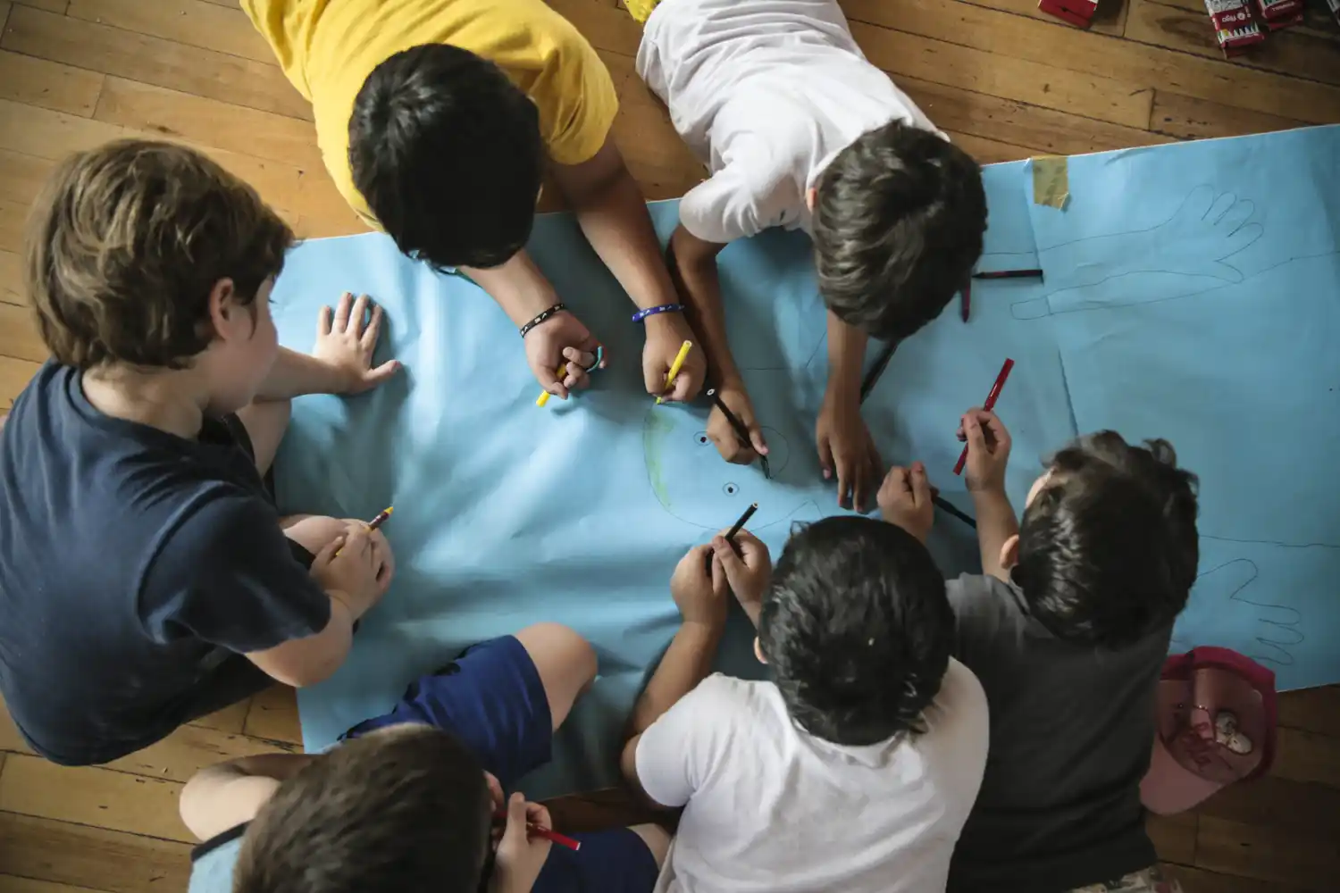 El Gobierno da de baja programas sociales y culturales para la niñez y adolescencia