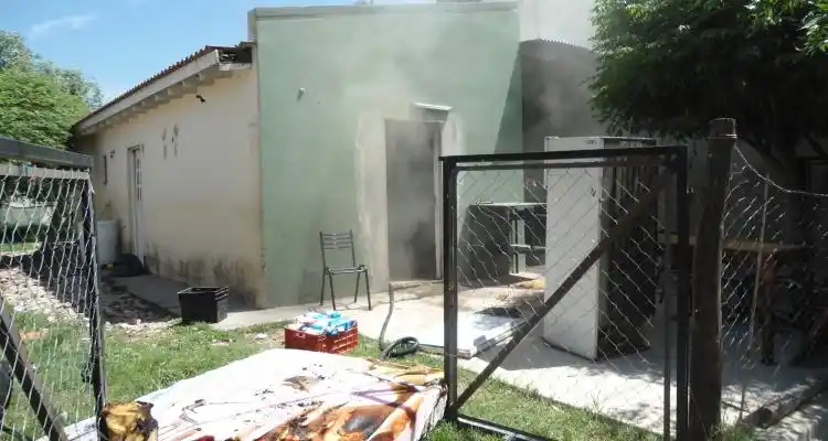 Incendio de vivienda en barrio San Julián
