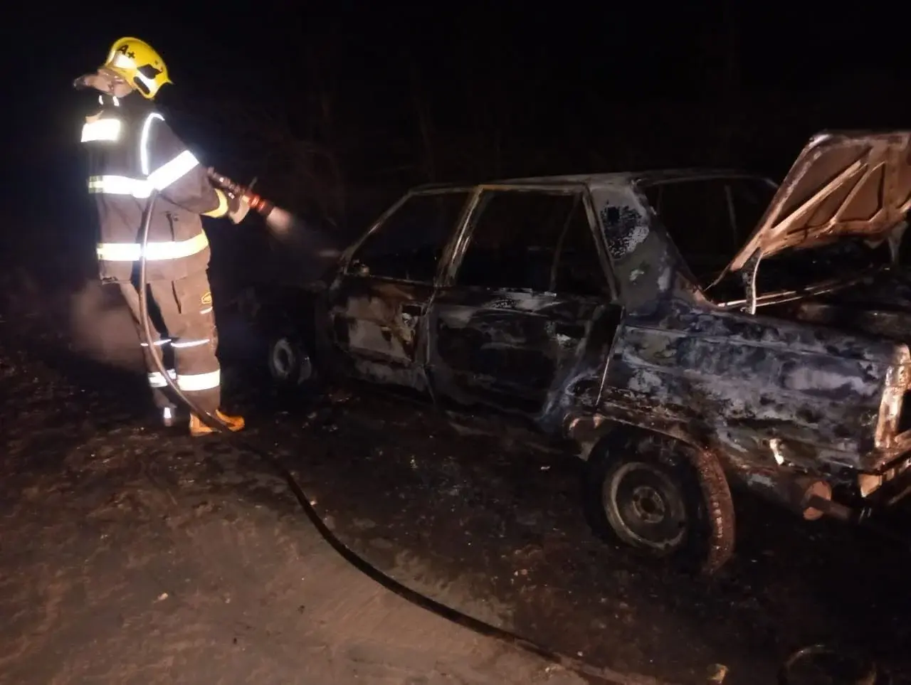 Pérdidas totales: se incendió un vehículo a pocos kilómetros de Santa Clara de Saguier