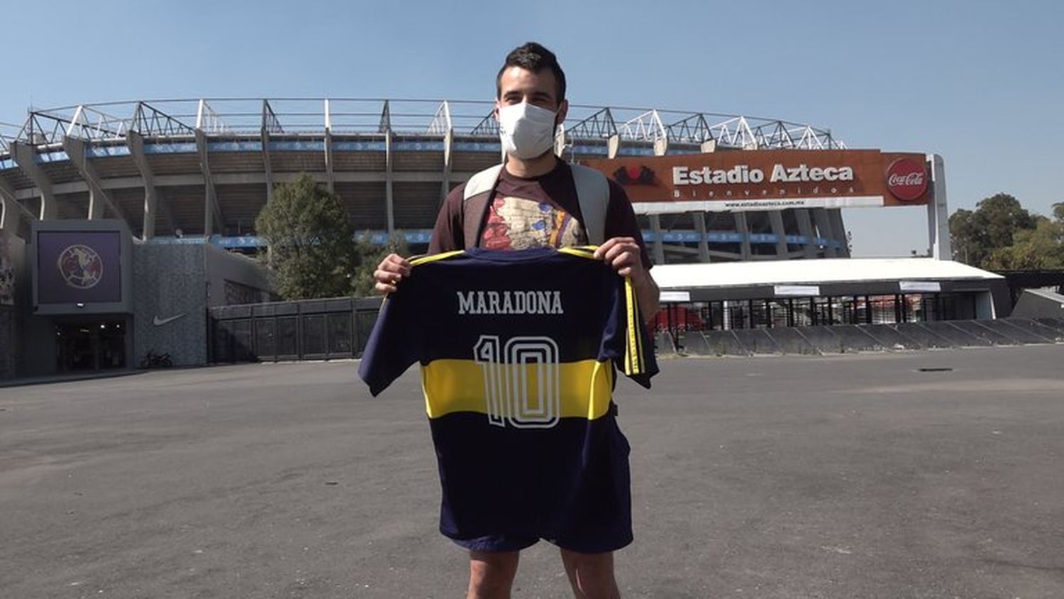 El sampedrino Francisco Torres, el primer argentino en llegar al estadio Azteca tras la muerte de Maradona