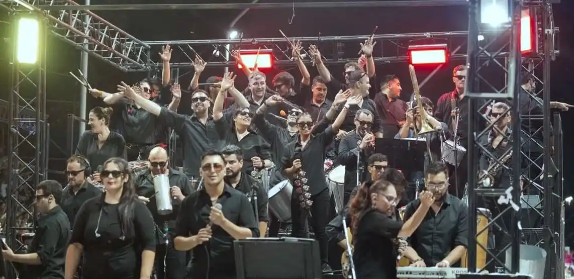 Katombe en actuación-