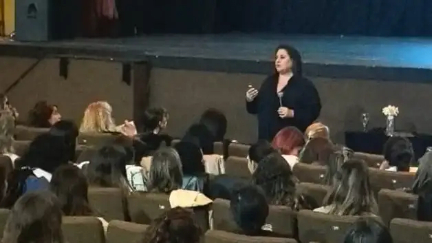 Las actividades estuvieron orientadas a brindar herramientas prácticas y generar espacios de reflexión sobre los desafíos actuales de la enseñanza.