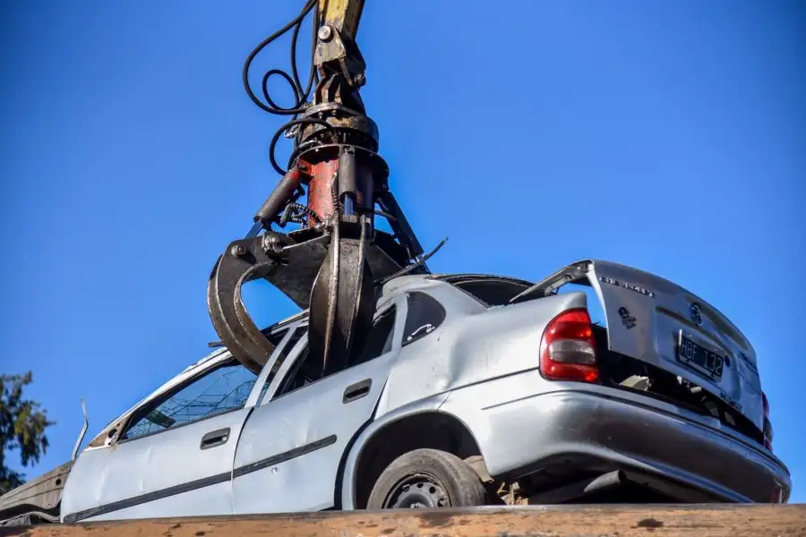 Inicio de la compactación de 400 vehículos