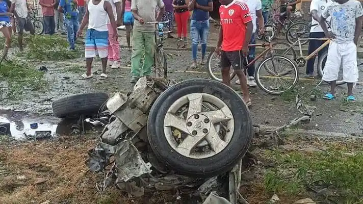 ¡OTRO ATENTADO EN COLOMBIA! Explosión de carro bomba deja tres heridos en el Cauca