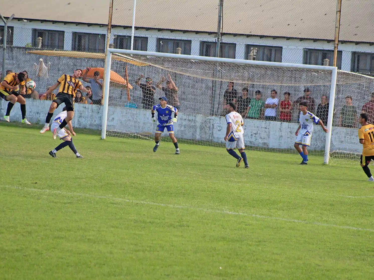 Juventud  goleó a El Progreso