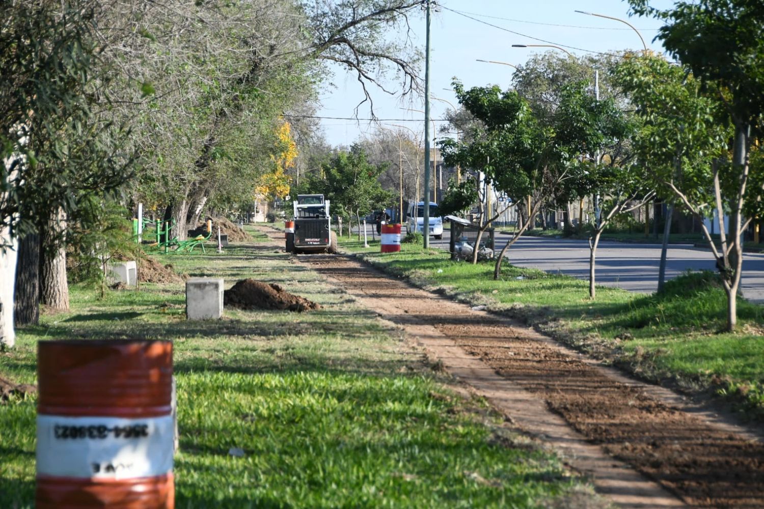 Se trata de un sendero que recorre calle Rufino Varela hasta Jujuy, desde Las Malvinas hasta Gobernador Sabattini.