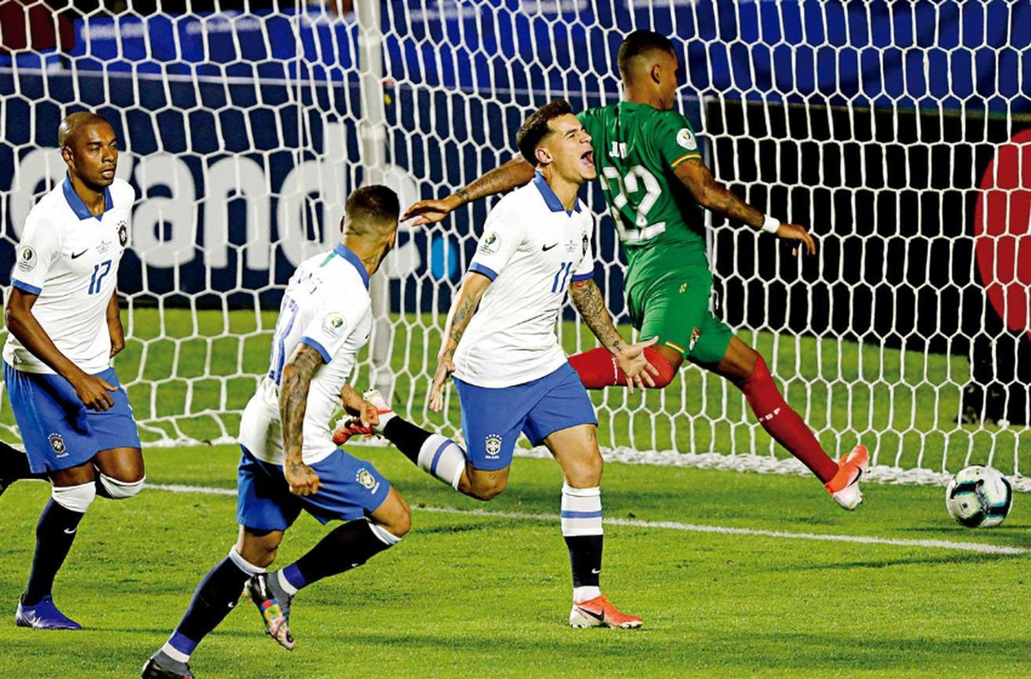 El debut de Brasil en Copa América: superó 3 a 0 a Bolivia