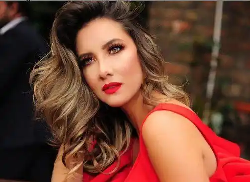 Daniella Álvarez se solidariza con Johanis Menco