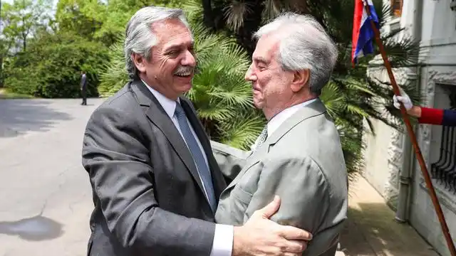 Alberto Fernández en Uruguay: se reunió con Tabaré Vázquez