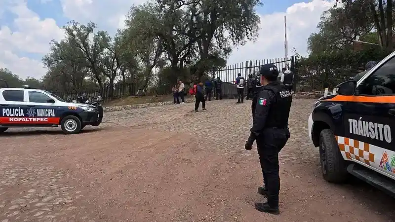 El lunes, los agentes de policía permanecieron en la zona arqueológica de Teotihuacán.